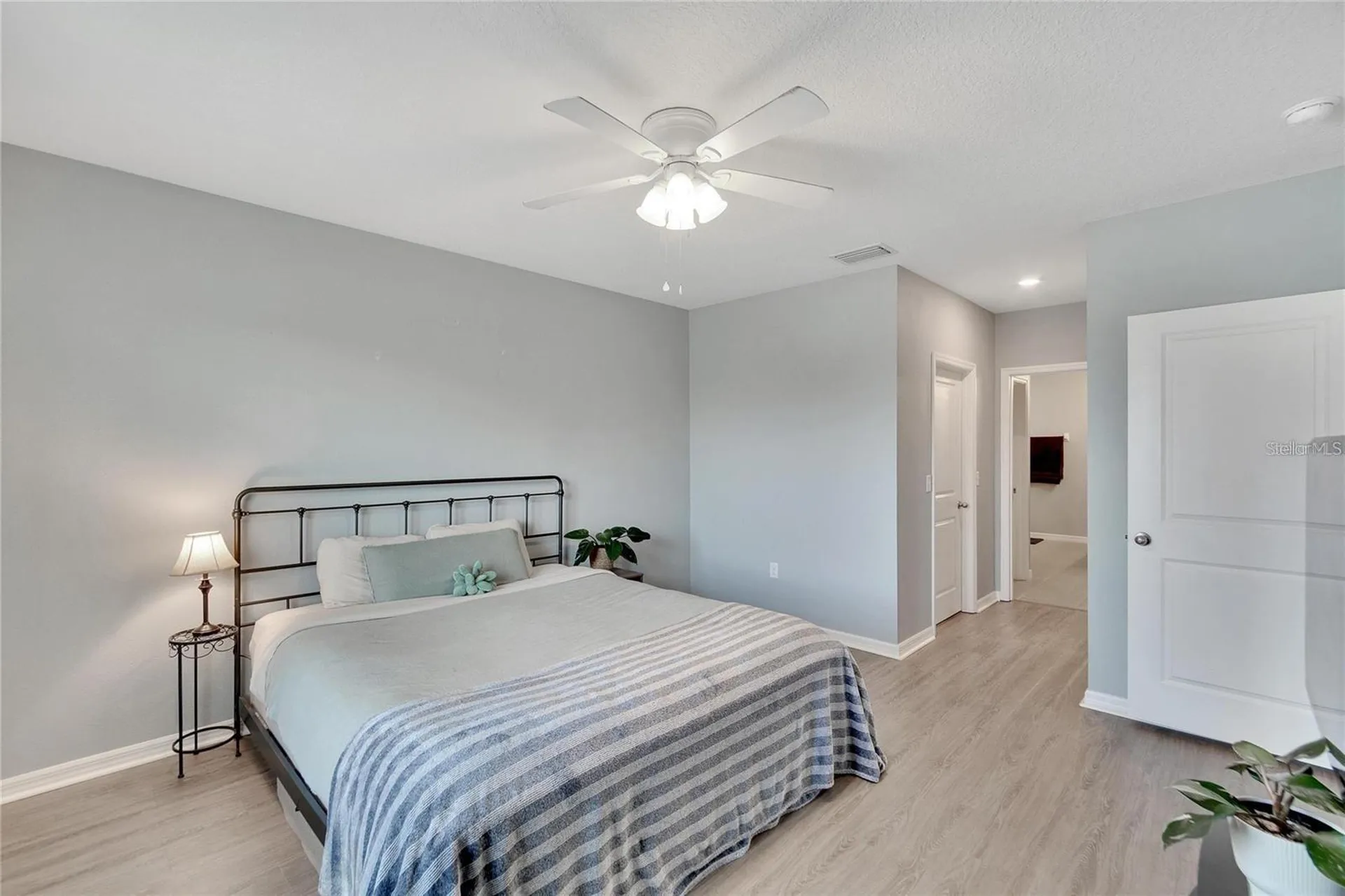 10324 Geese Trail Circle Sun City Center FL 33573