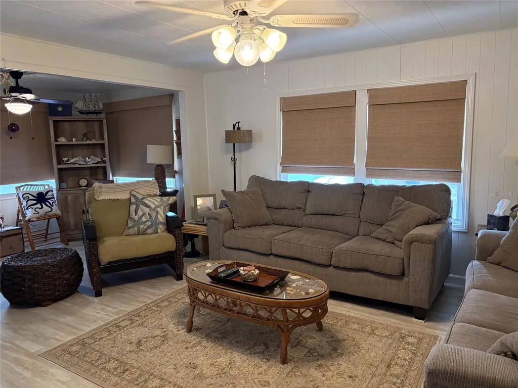 10297 N Lake Drive Largo FL 33773