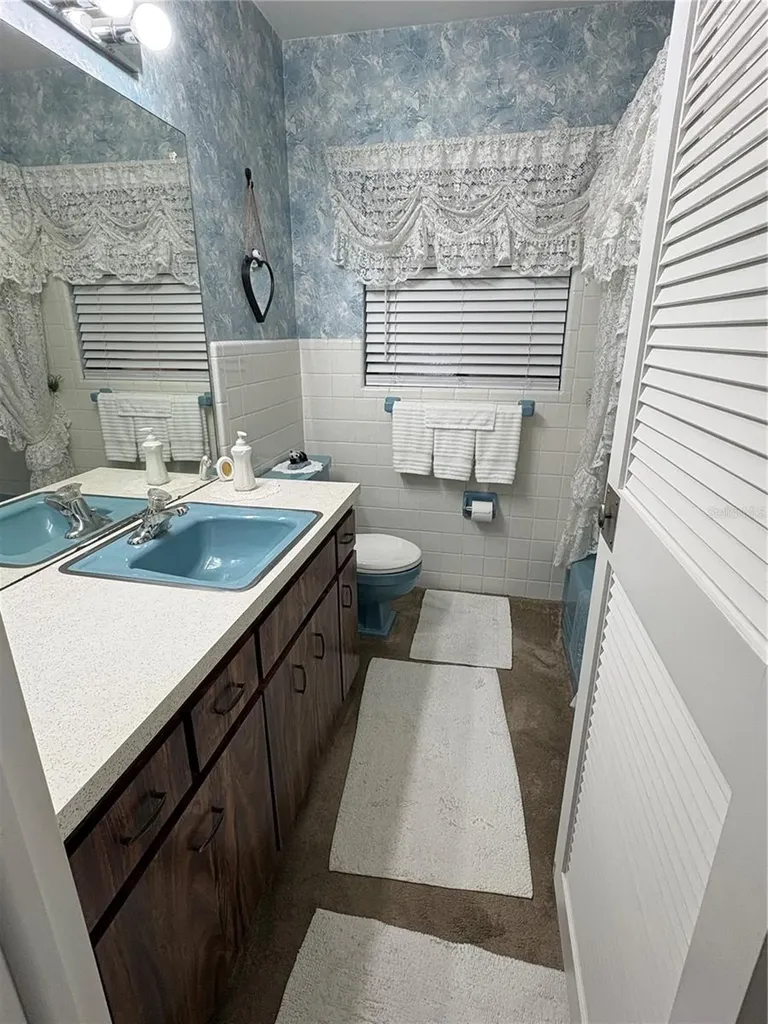 1705 N Jefferson Avenue Largo FL 33770