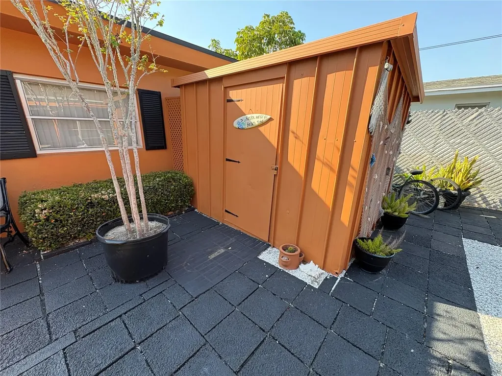 1705 N Jefferson Avenue Largo FL 33770