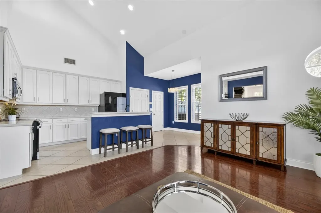 5536 Luminar Pointe Lane Apollo Beach FL 33572