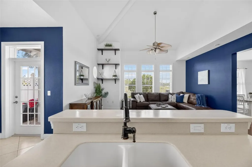 5536 Luminar Pointe Lane Apollo Beach FL 33572