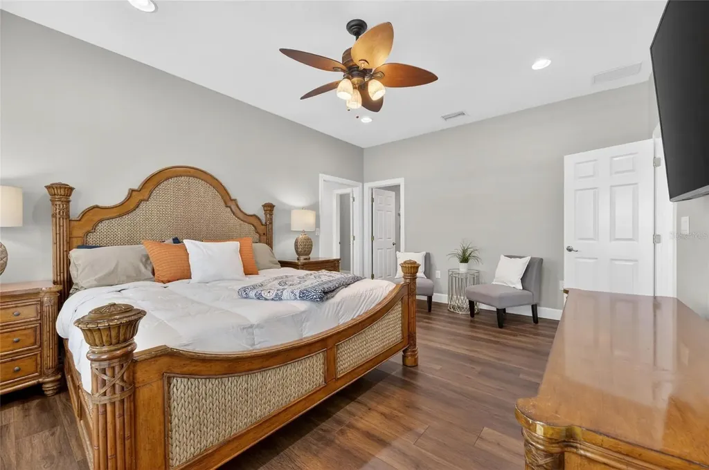 5536 Luminar Pointe Lane Apollo Beach FL 33572