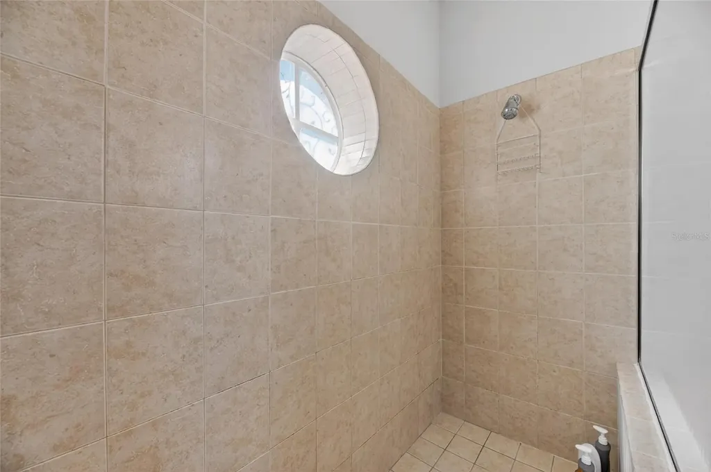 5536 Luminar Pointe Lane Apollo Beach FL 33572