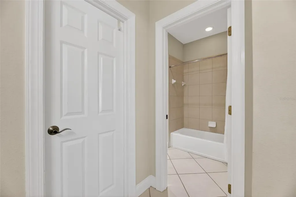 5536 Luminar Pointe Lane Apollo Beach FL 33572