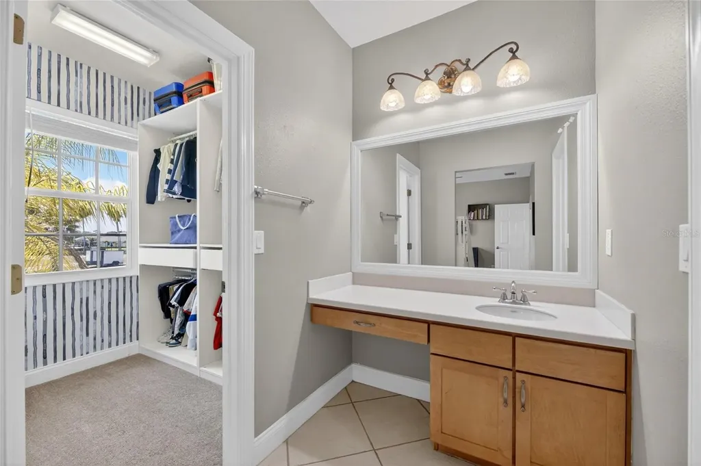 5536 Luminar Pointe Lane Apollo Beach FL 33572