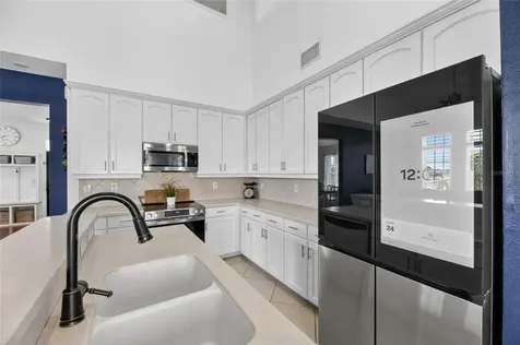 5536 Luminar Pointe Lane Apollo Beach FL 33572