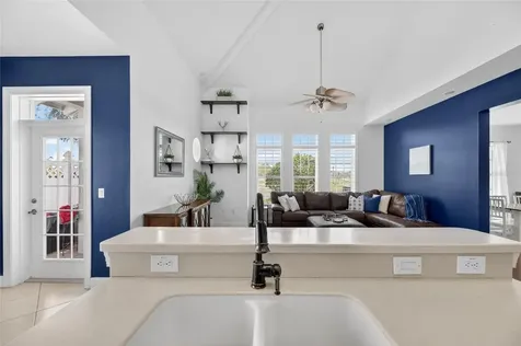 5536 Luminar Pointe Lane Apollo Beach FL 33572