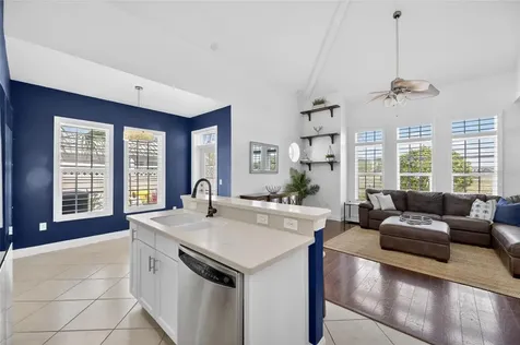 5536 Luminar Pointe Lane Apollo Beach FL 33572