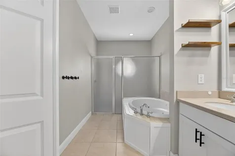 5536 Luminar Pointe Lane Apollo Beach FL 33572
