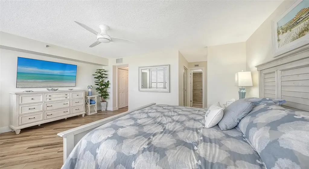 6294 Bahia Del Mar Circle St Petersburg FL 33715