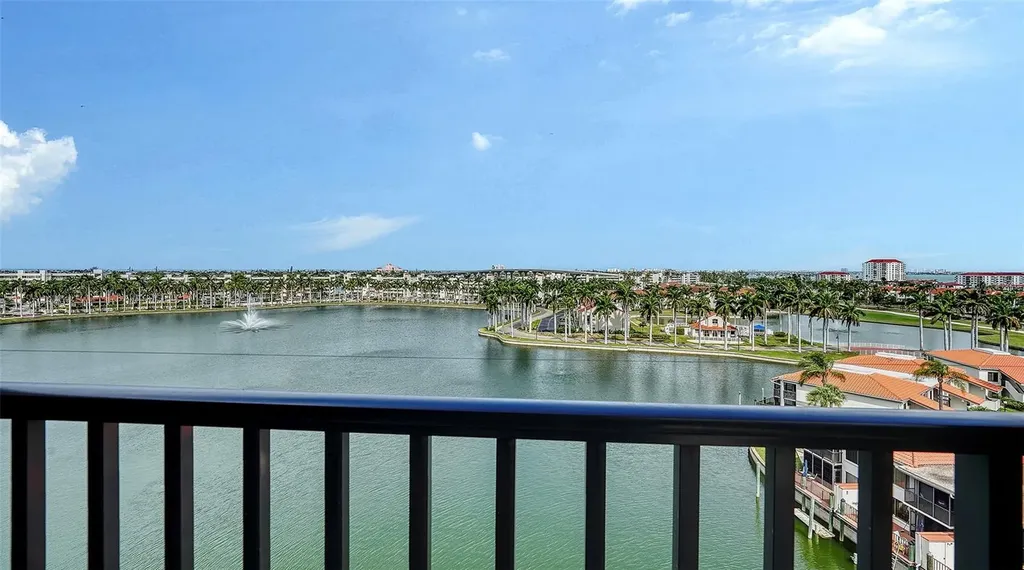 6294 Bahia Del Mar Circle St Petersburg FL 33715