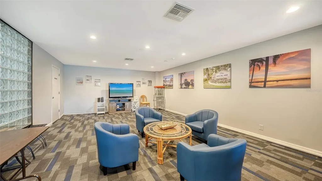 6294 Bahia Del Mar Circle St Petersburg FL 33715