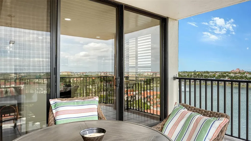6294 Bahia Del Mar Circle St Petersburg FL 33715