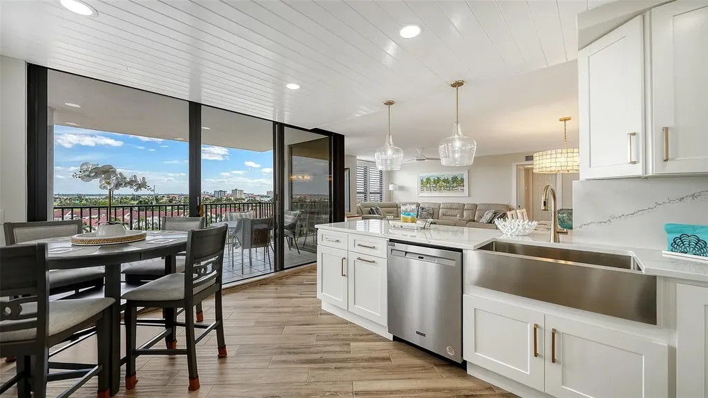 6294 Bahia Del Mar Circle St Petersburg FL 33715