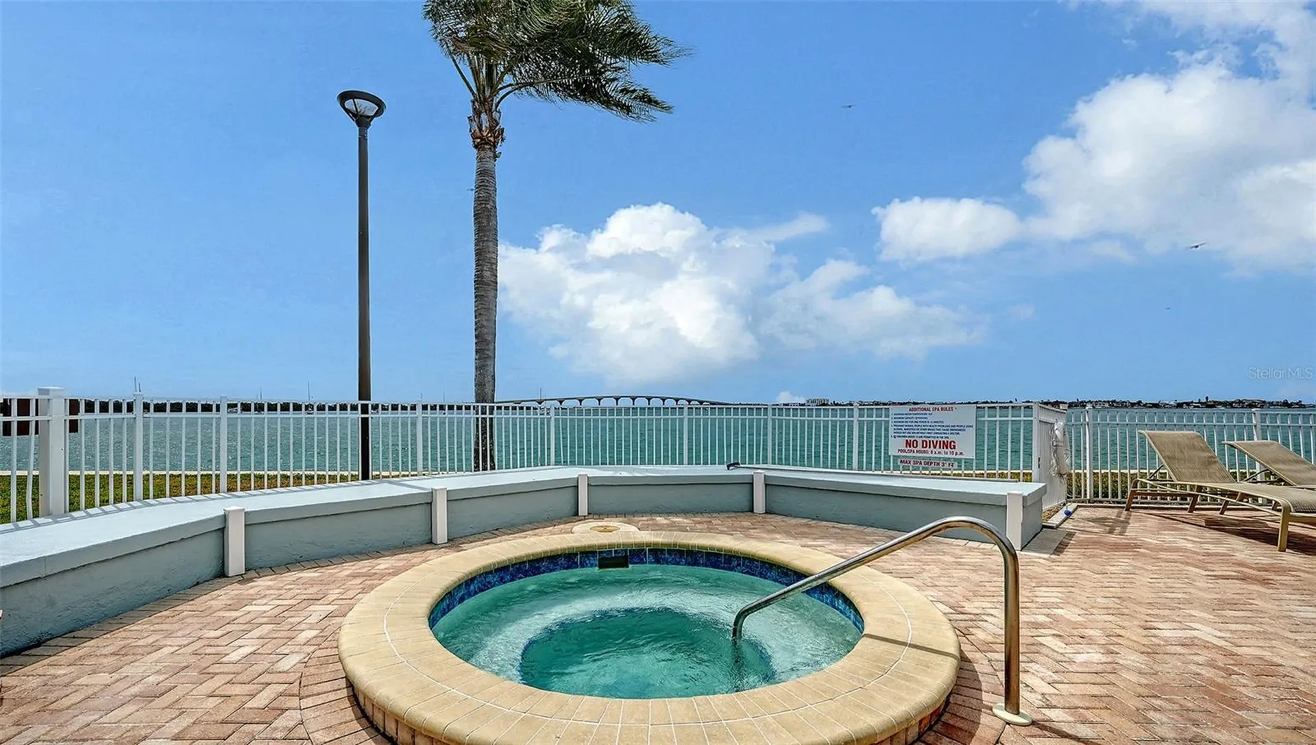 6294 Bahia Del Mar Circle St Petersburg FL 33715