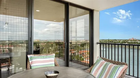 6294 Bahia Del Mar Circle St Petersburg FL 33715