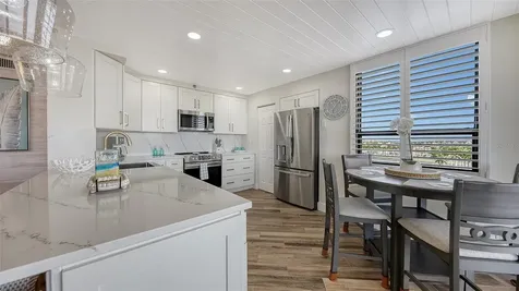 6294 Bahia Del Mar Circle St Petersburg FL 33715