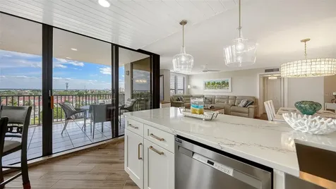 6294 Bahia Del Mar Circle St Petersburg FL 33715