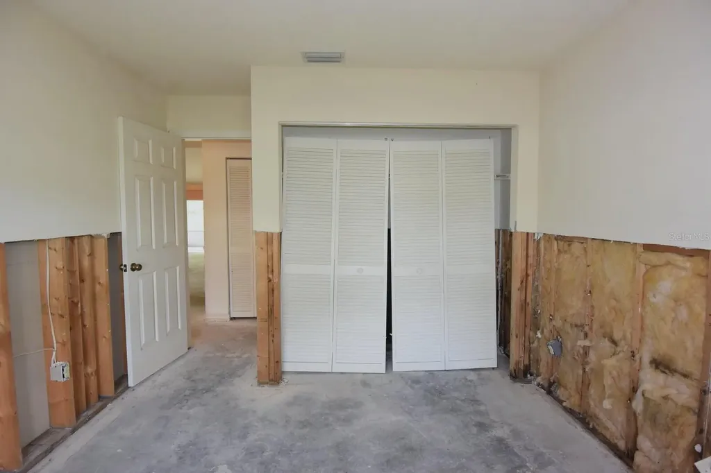 2401 SW 20th Court Ocala FL 34471