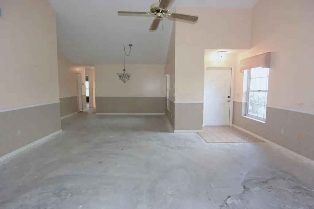 2401 SW 20th Court Ocala FL 34471