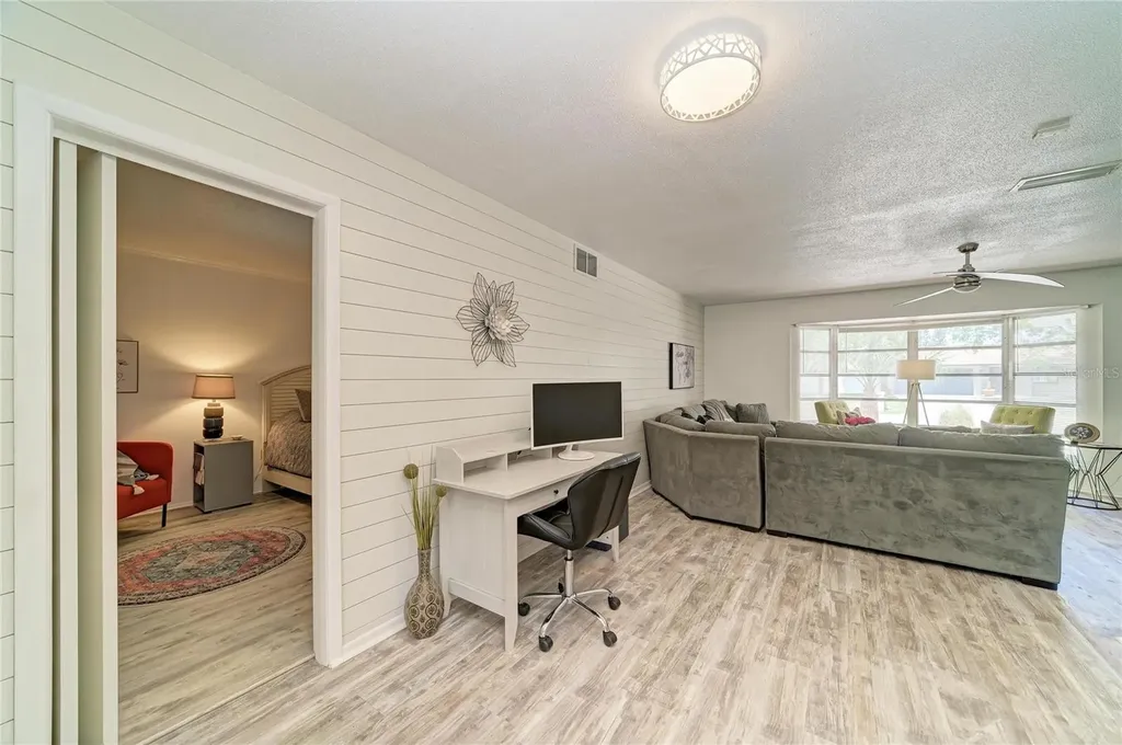 3720 Allenwood Street Sarasota FL 34232