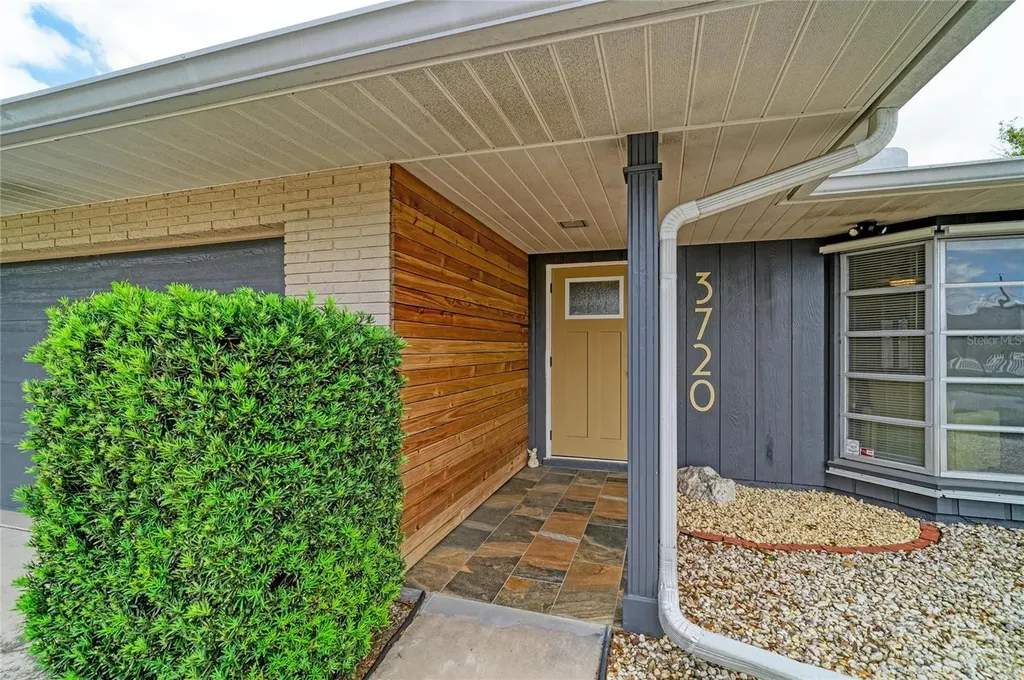 3720 Allenwood Street Sarasota FL 34232