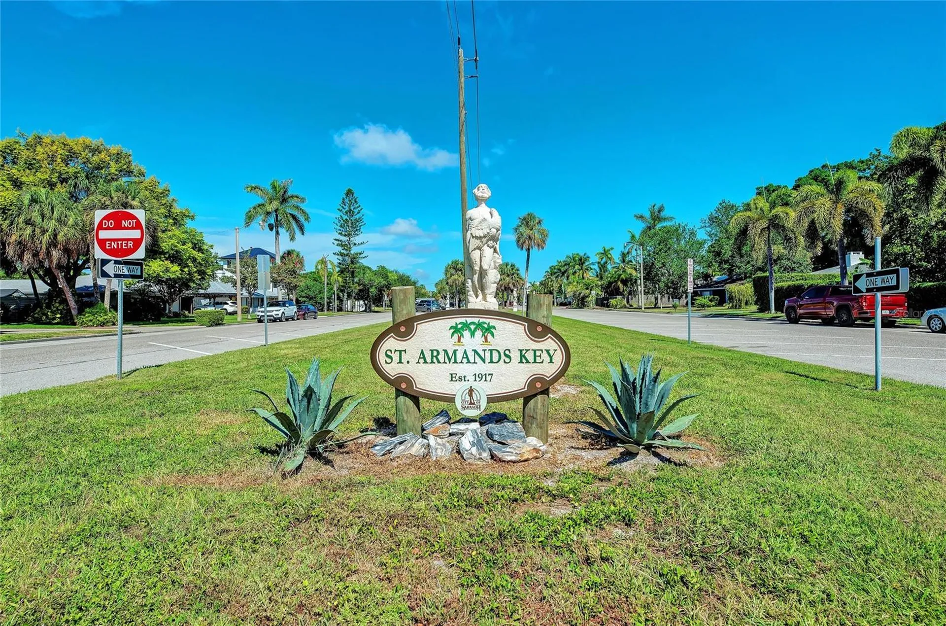 3720 Allenwood Street Sarasota FL 34232