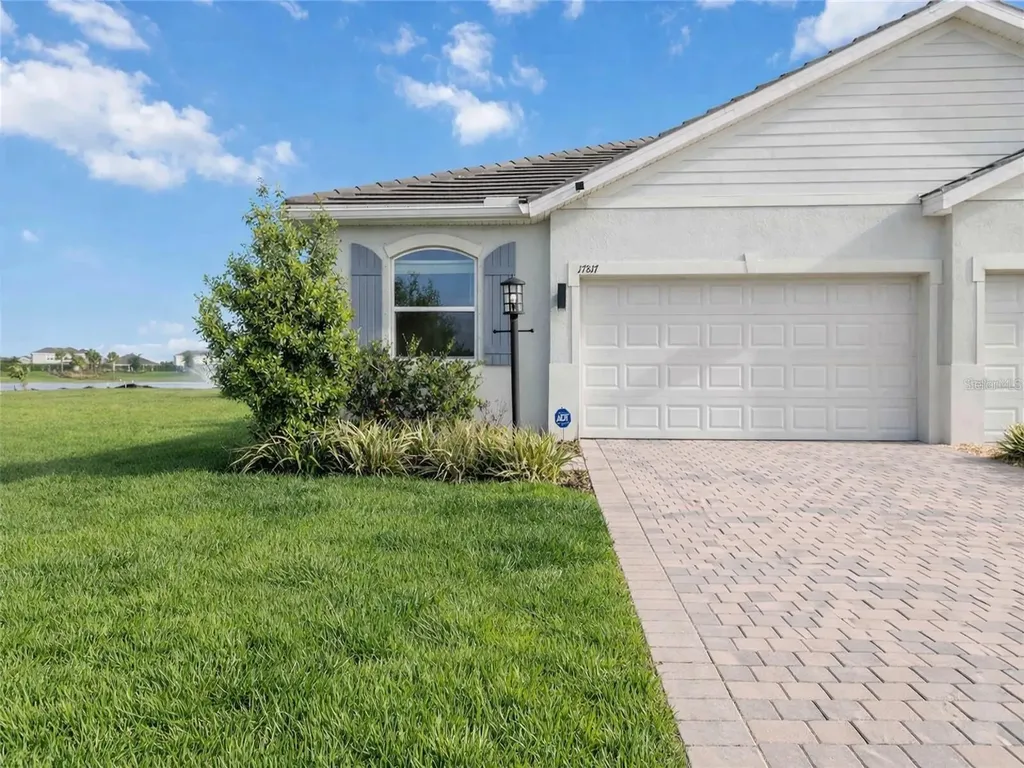 17817 Pastureland Avenue Lakewood Ranch FL 34211