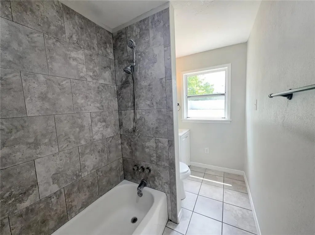 324 Bassedena Circle S Lakeland FL 33805