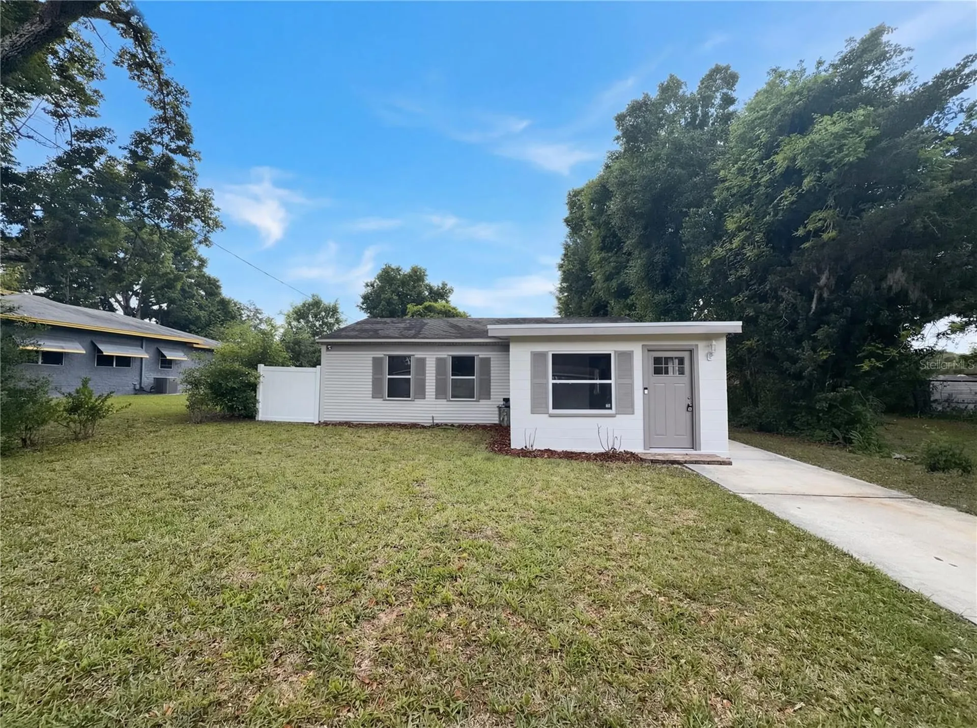 324 Bassedena Circle S Lakeland FL 33805