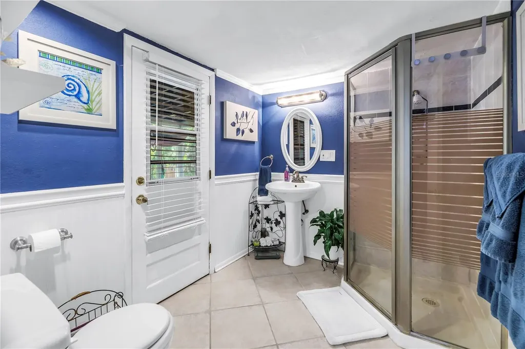 6505 Cedar Street NE St Petersburg FL 33702