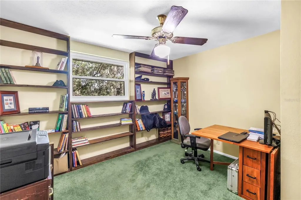 6505 Cedar Street NE St Petersburg FL 33702