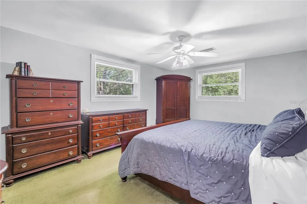6505 Cedar Street NE St Petersburg FL 33702