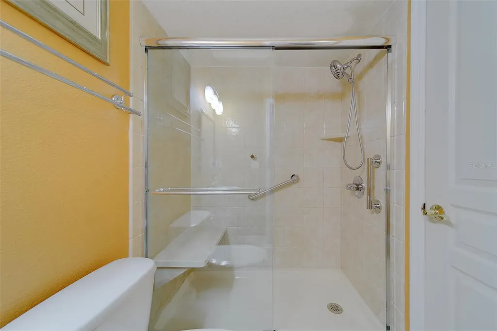 138 Brent Circle Oldsmar FL 34677