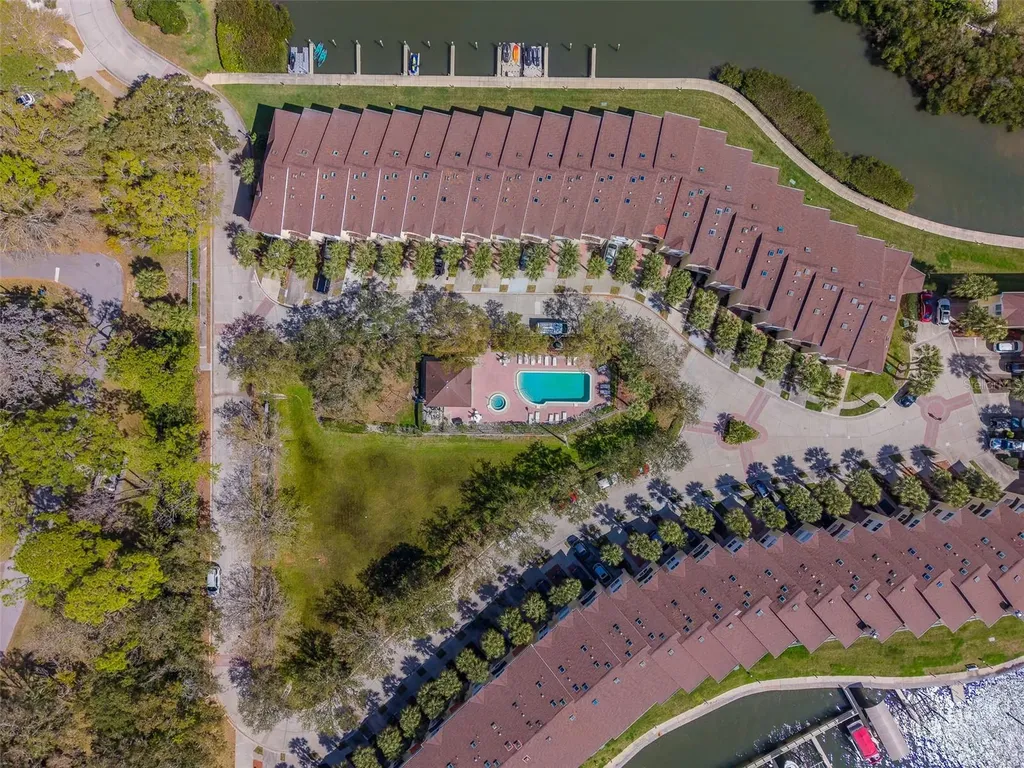 138 Brent Circle Oldsmar FL 34677