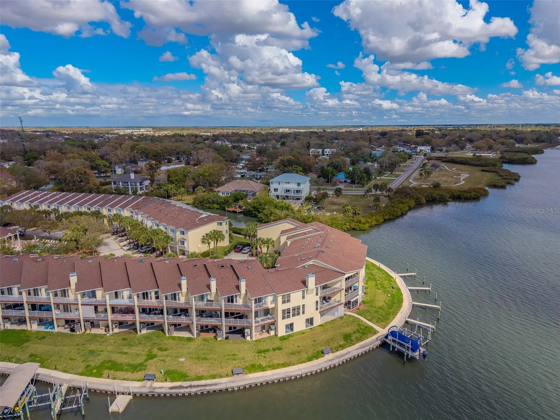 138 Brent Circle Oldsmar FL 34677