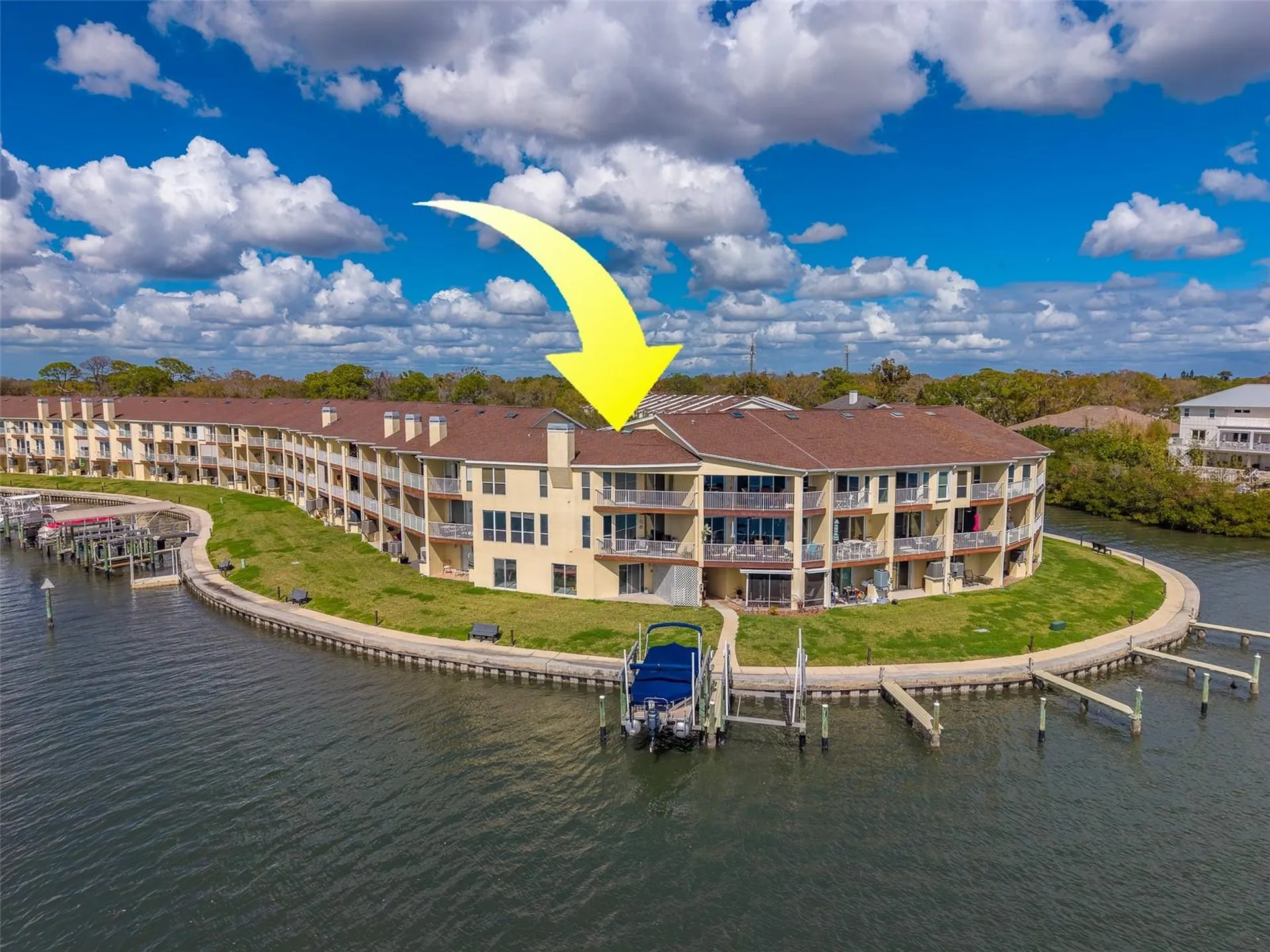 138 Brent Circle Oldsmar FL 34677