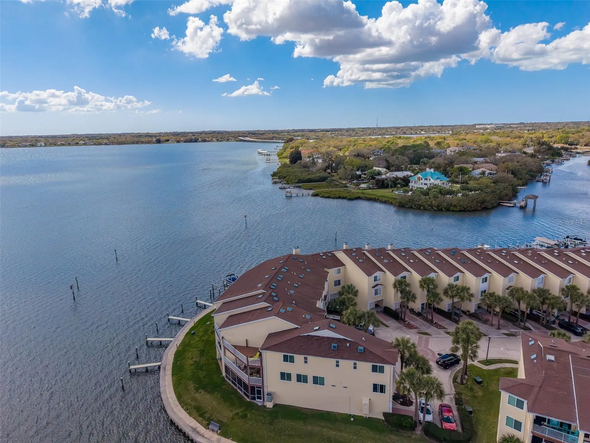 138 Brent Circle Oldsmar FL 34677
