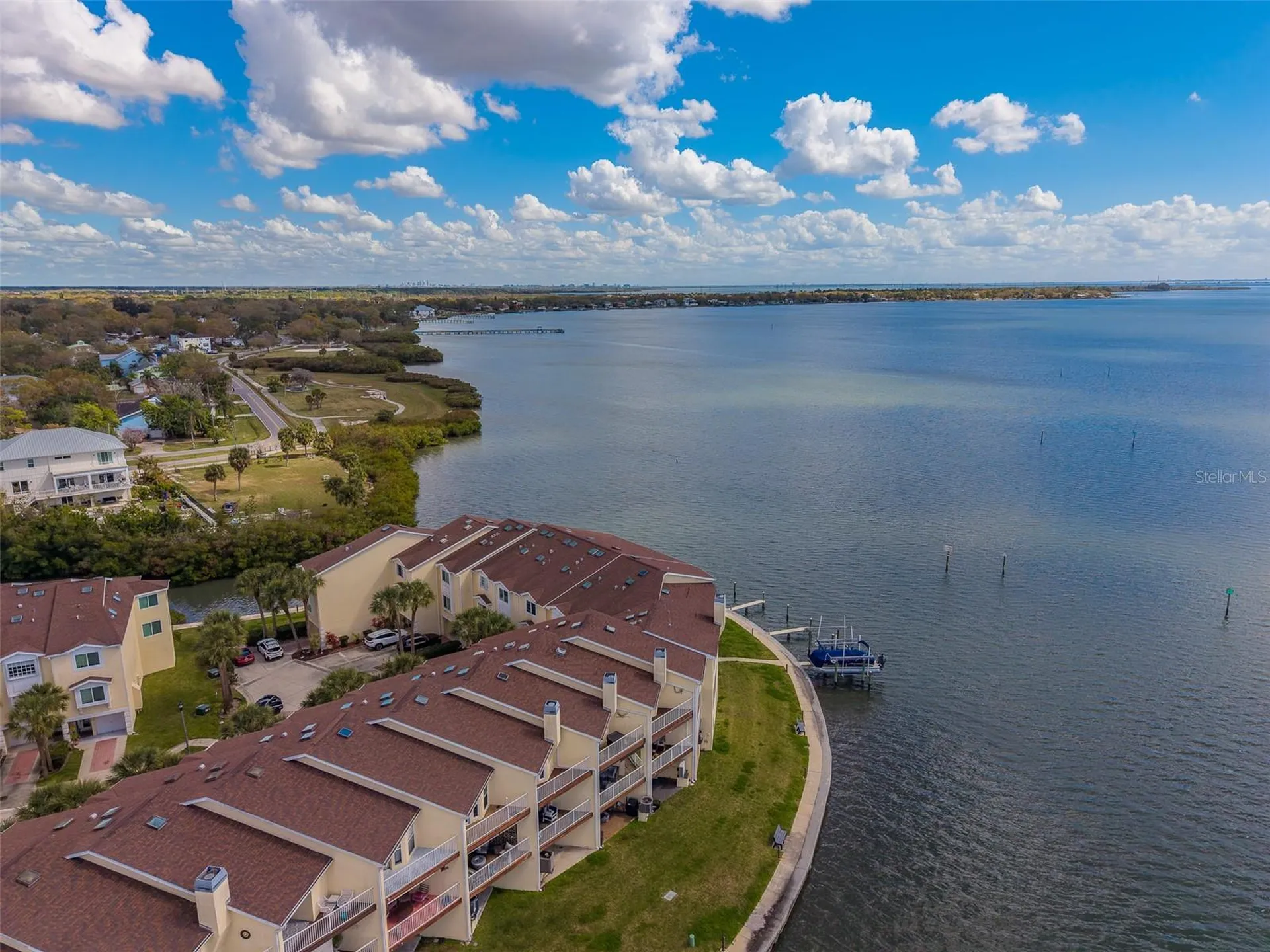 138 Brent Circle Oldsmar FL 34677