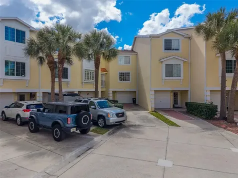 138 Brent Circle Oldsmar FL 34677