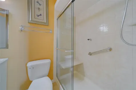 138 Brent Circle Oldsmar FL 34677