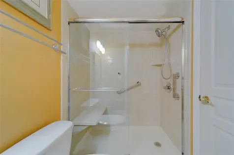138 Brent Circle Oldsmar FL 34677