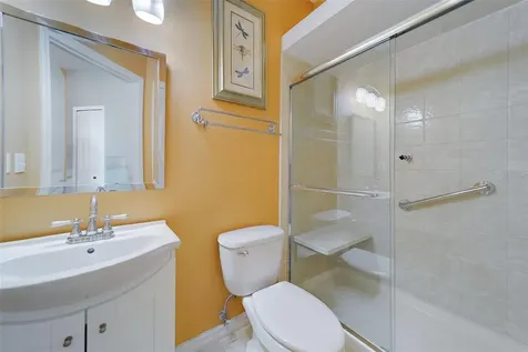 138 Brent Circle Oldsmar FL 34677