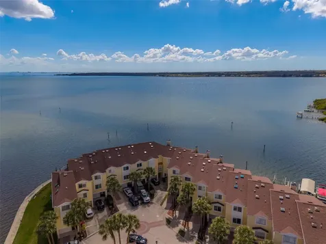 138 Brent Circle Oldsmar FL 34677