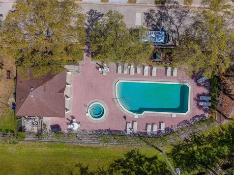 138 Brent Circle Oldsmar FL 34677
