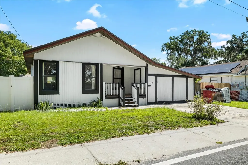 504 E Calhoun Street Plant City FL 33563