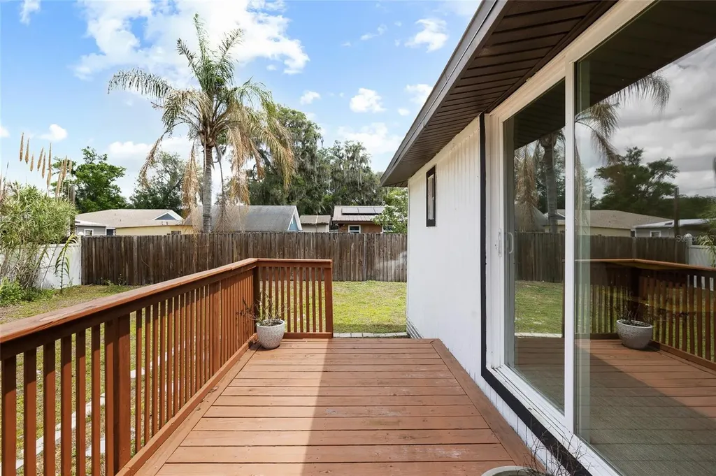 504 E Calhoun Street Plant City FL 33563