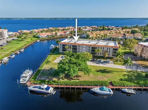 25188 Marion Avenue Punta Gorda FL 33950