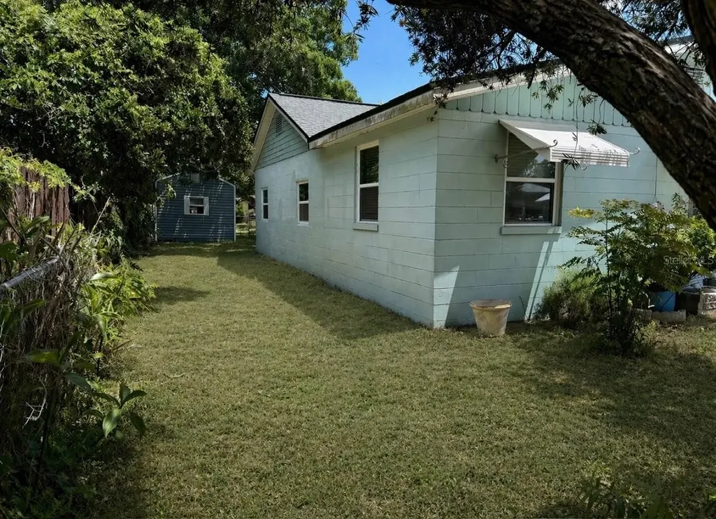 1865 Pioneer Trail New Smyrna Beach FL 32168